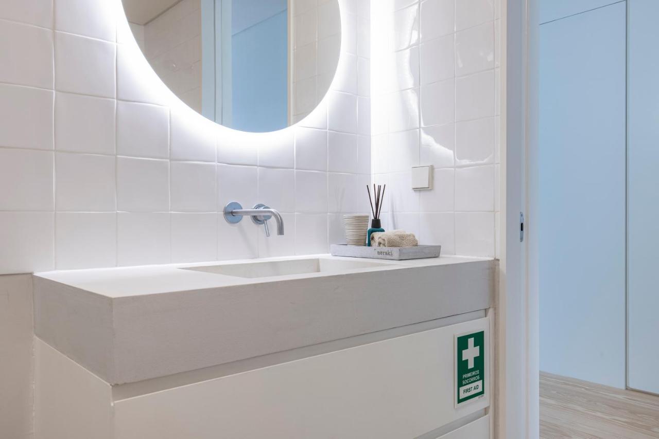 Deluxe 2Bdr Apartment W/ Patio By Lovelystay Lisboa Exteriér fotografie