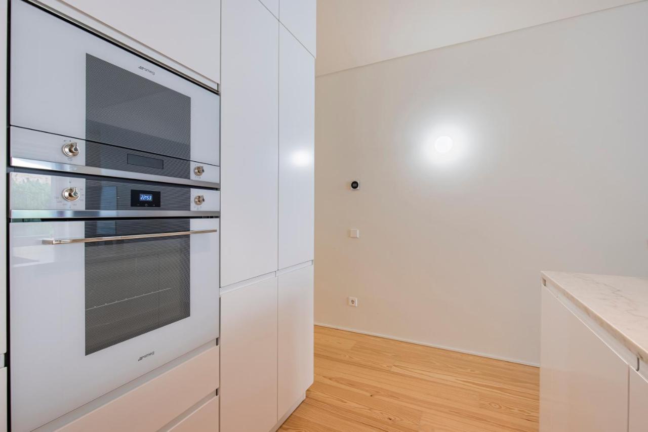 Deluxe 2Bdr Apartment W/ Patio By Lovelystay Lisboa Exteriér fotografie