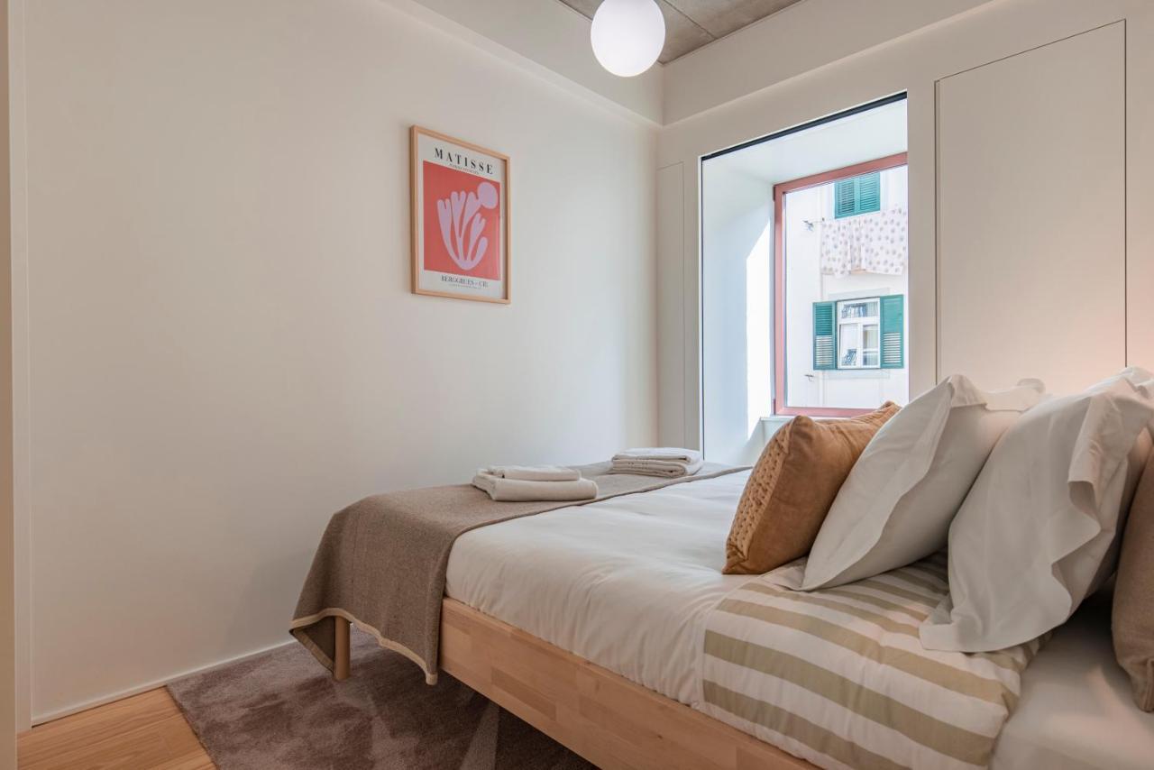 Deluxe 2Bdr Apartment W/ Patio By Lovelystay Lisboa Exteriér fotografie