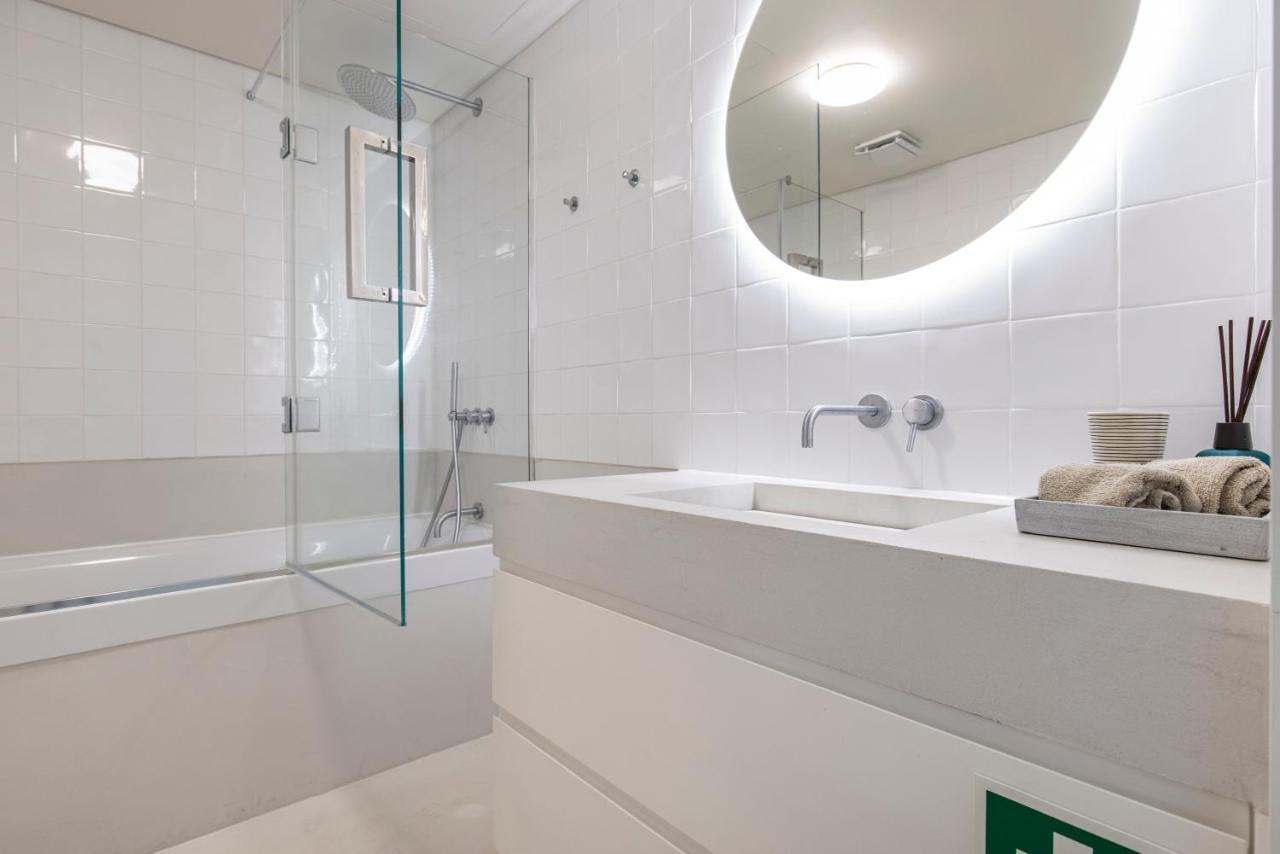 Deluxe 2Bdr Apartment W/ Patio By Lovelystay Lisboa Exteriér fotografie