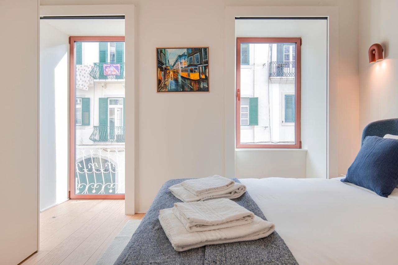 Deluxe 2Bdr Apartment W/ Patio By Lovelystay Lisboa Exteriér fotografie