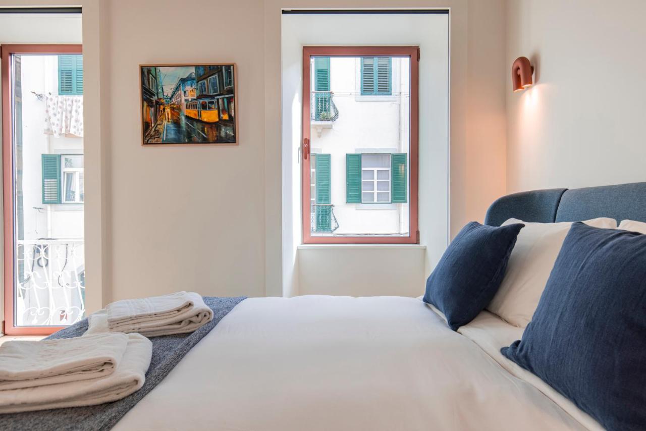 Deluxe 2Bdr Apartment W/ Patio By Lovelystay Lisboa Exteriér fotografie